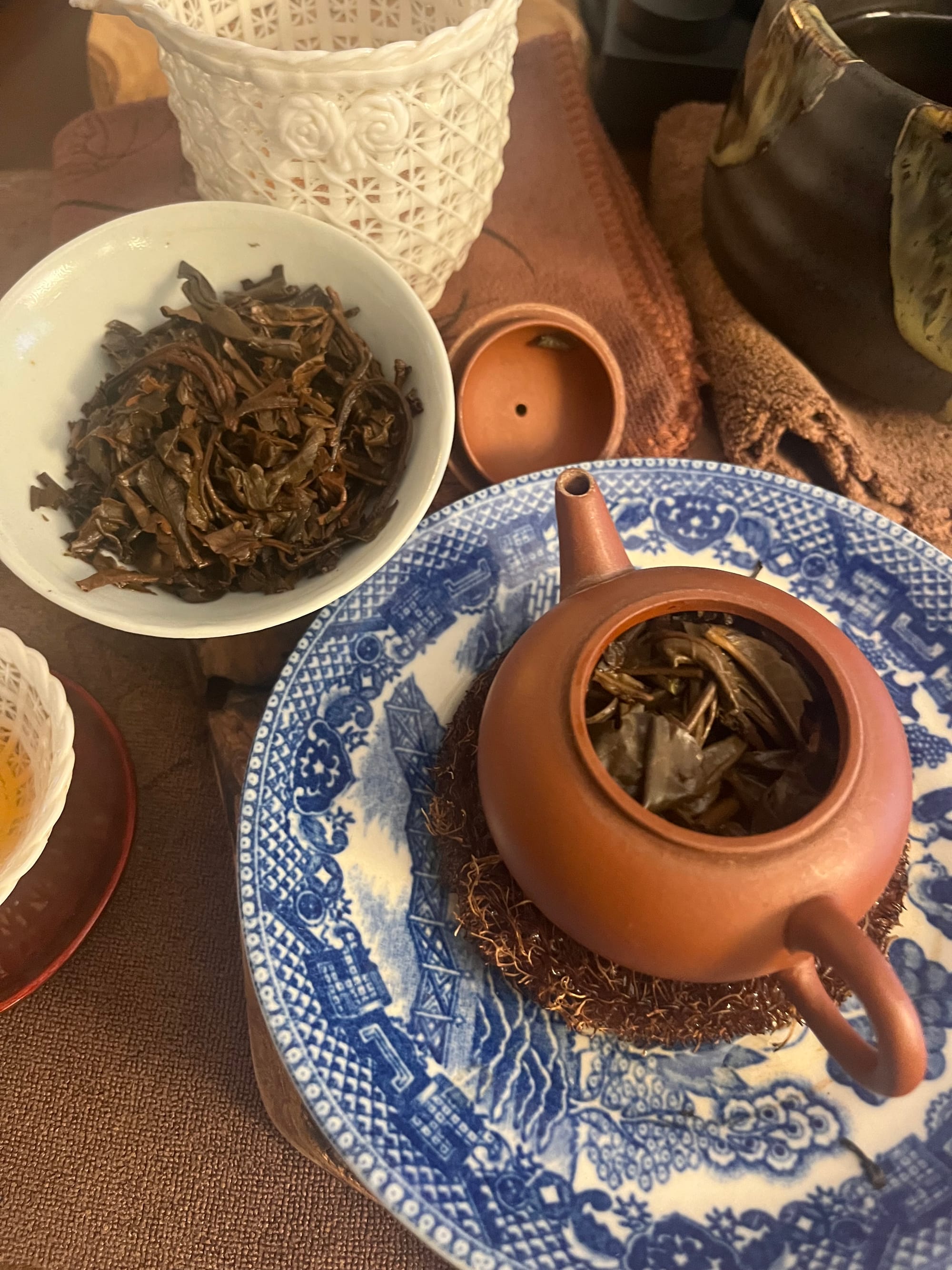 Leaves of tea rendered undrinkable by bad water.